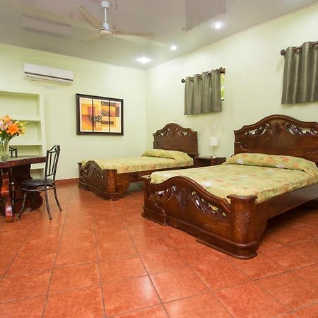 Oceanfront Hotel Verde Mar Direct Access To The Beach Manuel Antonio Esterno foto