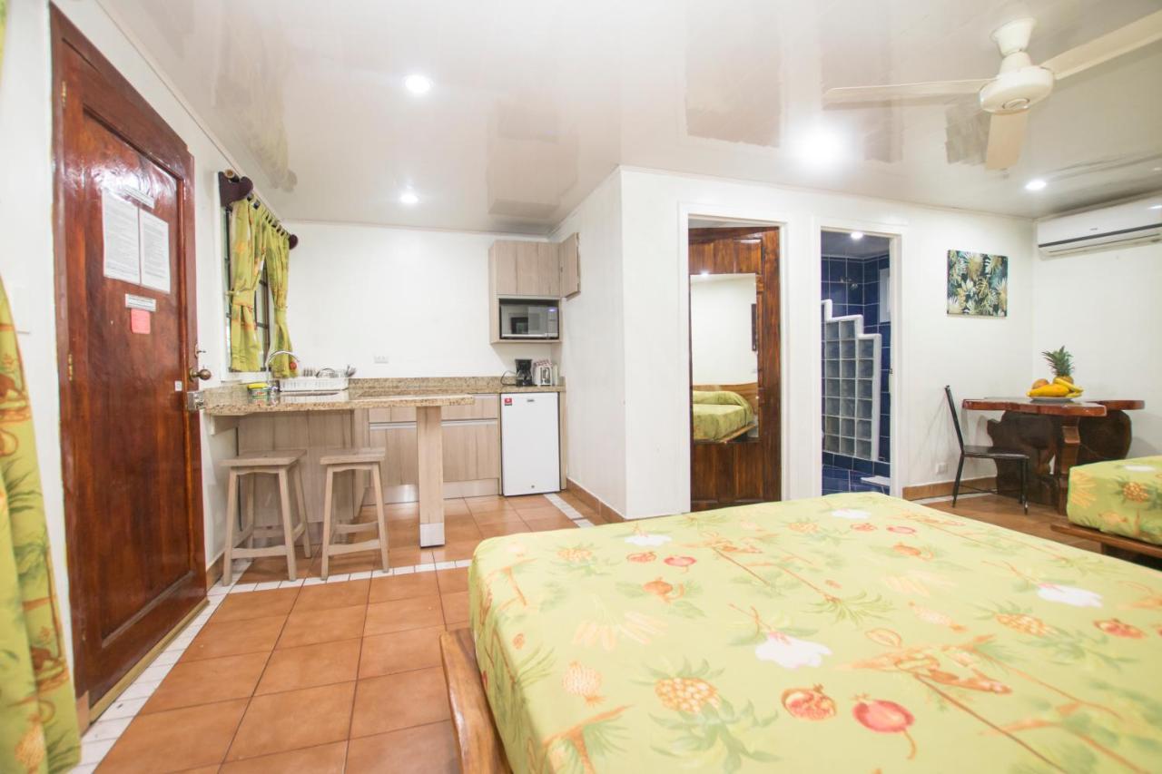 Oceanfront Hotel Verde Mar Direct Access To The Beach Manuel Antonio Esterno foto