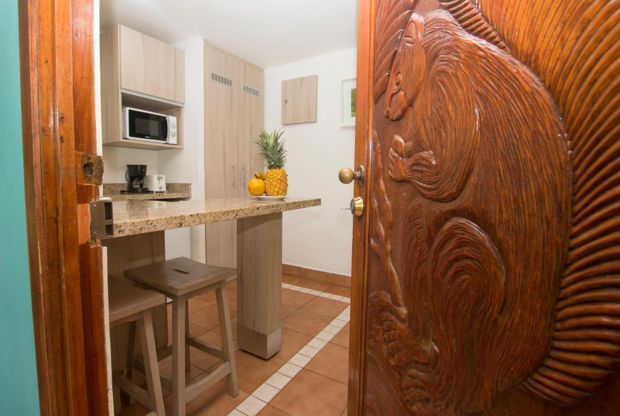 Oceanfront Hotel Verde Mar Direct Access To The Beach Manuel Antonio Esterno foto