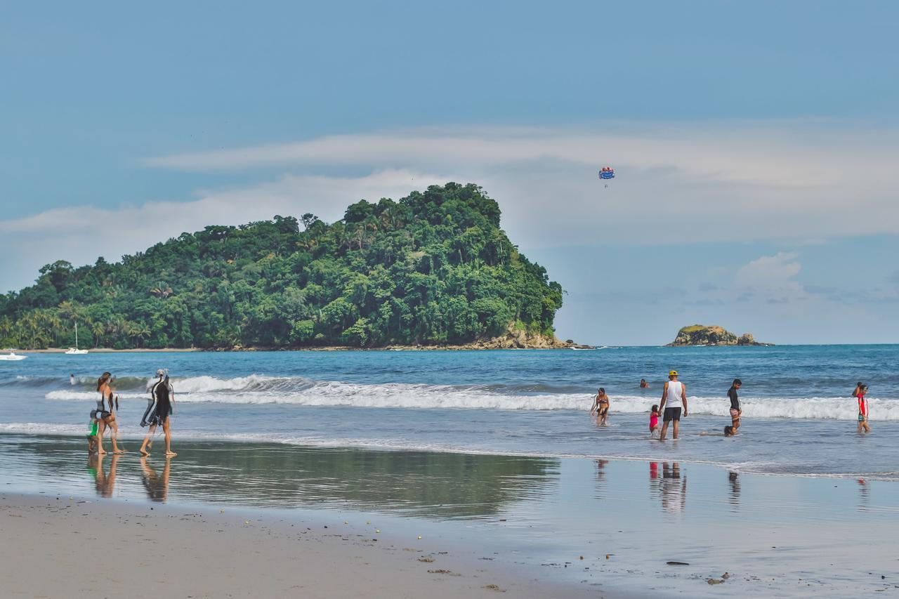 Oceanfront Hotel Verde Mar Direct Access To The Beach Manuel Antonio Esterno foto